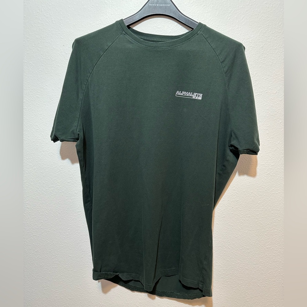 Mens Alphalete Tshirt size L